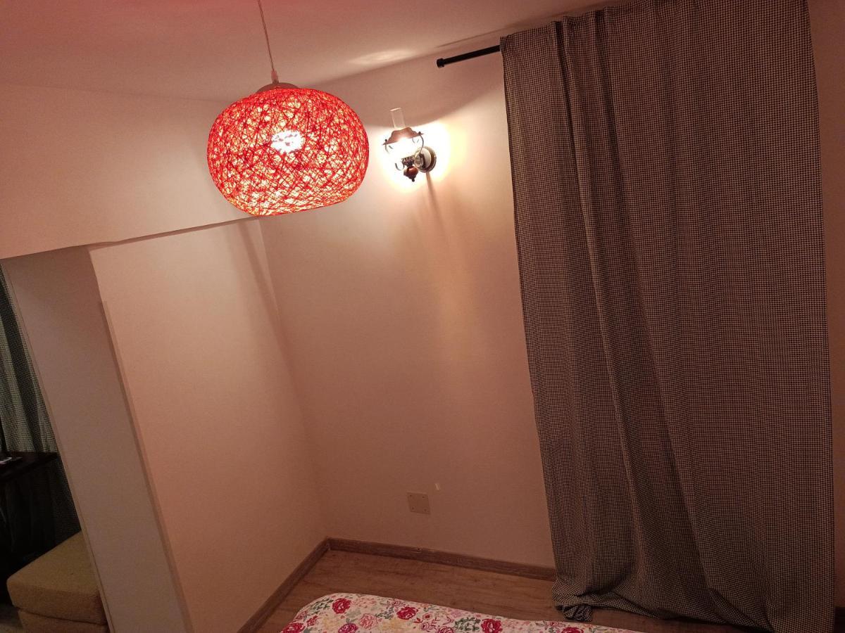 Lux Apartament In The Bubble Of Piata Romana Bucarest Exterior foto